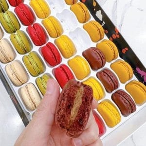 BÁNH MACARON ÚC