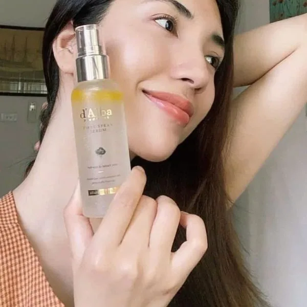 Xịt Khoáng 𝐃’𝐀𝐋𝐁𝐀 𝐝𝐨̀𝐧𝐠 𝐅𝐢𝐫𝐬𝐭 𝐒𝐩𝐫𝐚𝐲 (chai vàng ) - Hình ảnh 9