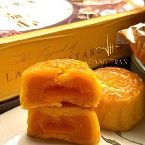 Bánh Lava Trứng Chảy Nội Địa Hongkong  Hộp 8 Bánh (Vị Truyền Thống)