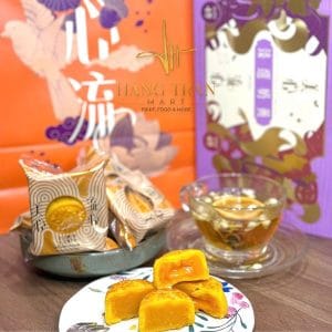 Lava Trứng Chảy Mix 2 Vị Nội Địa Hộp Tím 8 Bánh ( Vị Trứng chảy và Kem trứng)
